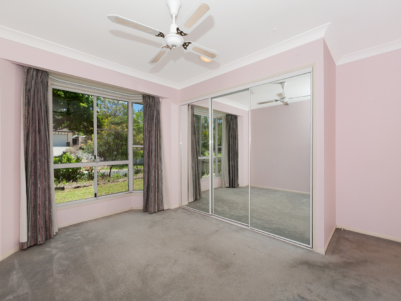 22 Gibson Crescent, Bellbowrie, QLD 4070 AUS
