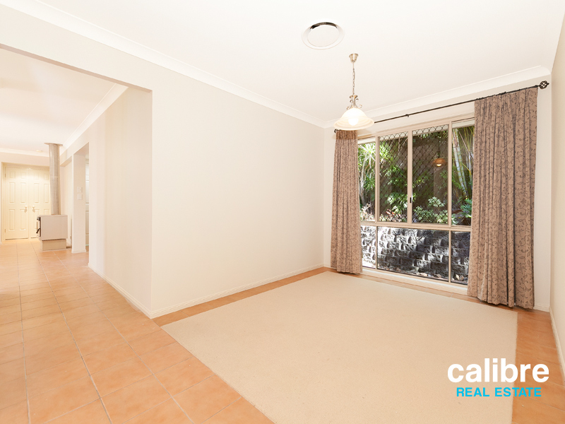 12 Makepeace Place, Bellbowrie, QLD 4070 AUS