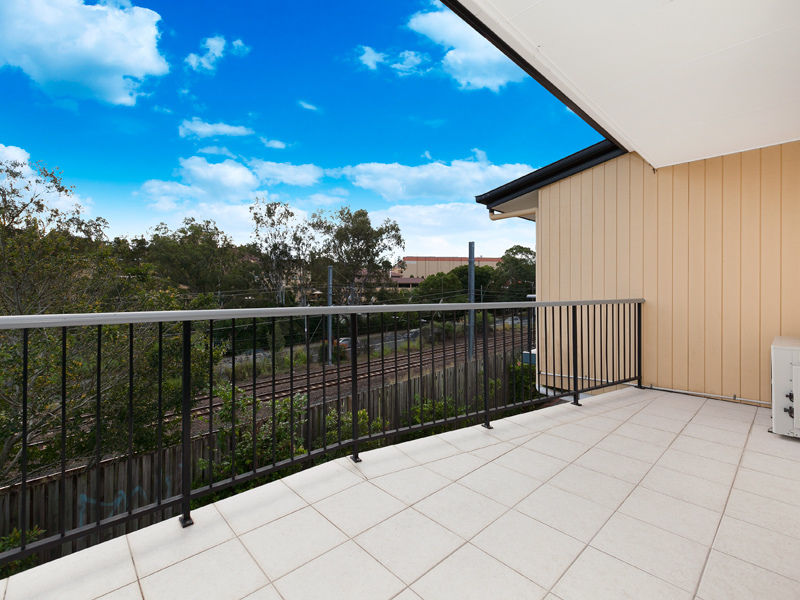 3/45 Curlew Street, Toowong, QLD 4066 AUS